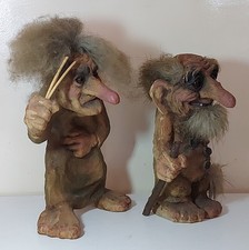 2 x Ny Form Troll  Nr. 111 & 129 - ca. 22cm & 26cm Handmade in Norway