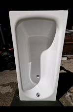 gusseiserne Badewanne mit kompletten Abfluss, weiß in guten Zustand