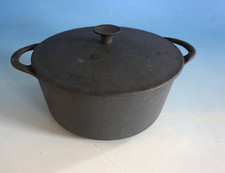 Cousances Gusseisen Topf