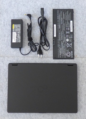 Fujitsu lifebook u749 - lifebook,