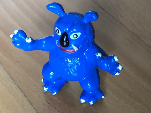 Blauer teufel kunststofffigur - blauer,