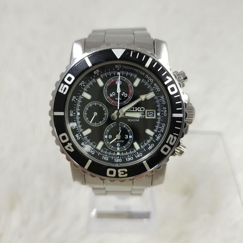 Seiko quartz chronograph - seiko,