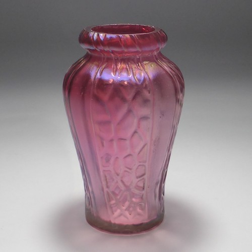 Jugendstil vase modelgeblasen - jugendstil,