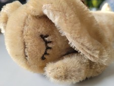 kleiner STEIFF Hase Floppy Hansi schlafend Stofftier ohne IDs 50er Jahre