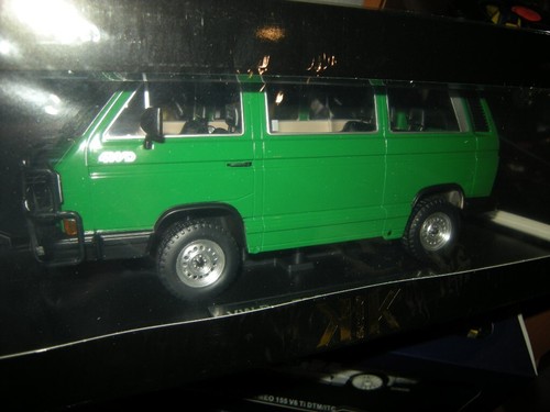 Scale bus t3 syncro - 1:18,
