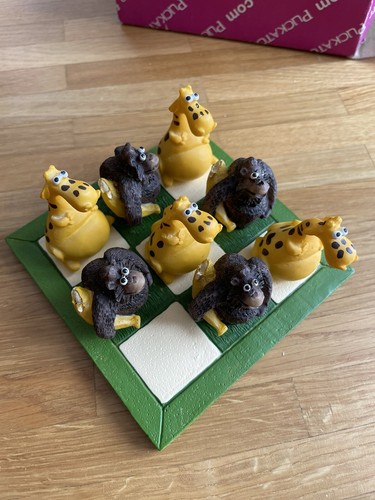 Brettspiel tic tac - brettspiel, tiere