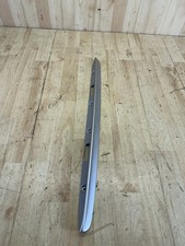 Mercedes W210 Limousine  Heckklappengriff Griffleiste 2107580038