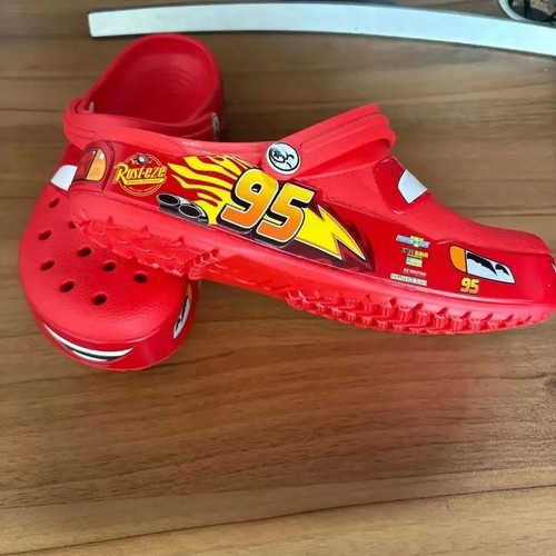 Neu crocs lightning mcqueen - crocs,