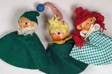 3 Fingerpuppen mit Tonköpfen, ca 13 cm, sehr selten.