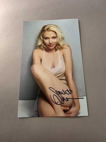 Scarlett johansson black - -,
