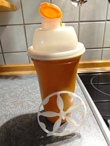 Tupperware quick shake - quick,