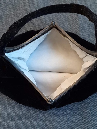 Attraktive alte - 👜,