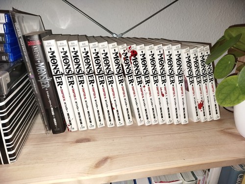 Monster manga komplett - ,