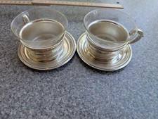 2 Teegläser mit Untertasse