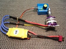 Brushless Motor Ø 28 mm+Regler+Drehzahlsteller, 1000 KV, für 2-3 s LiPo, s.u.