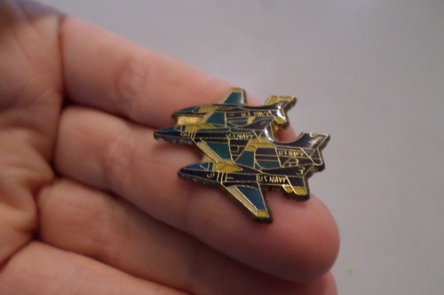 Pin brosche badge - badge, navy