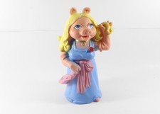 Muppet Show === Muppets Figur Miss Piggy blaues Kleid Spardose 1985