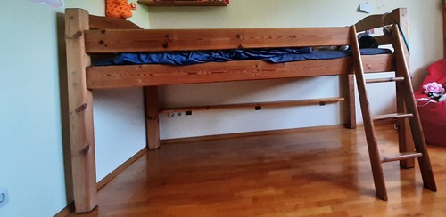 Halbhohes bett mit leiter - mit, aus