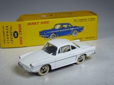 (SB-88) Dinky 543 Renault