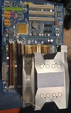 Gigabyte GA-EP35-DS3, Intel Xeon E5430 Quad Core 4 x 2,66GHz - 4GB RAM - Bundle