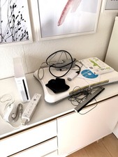 Set: Wii - Konsole weiß + Wii