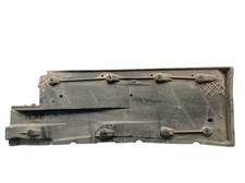 Unterbodenschutz rechts für