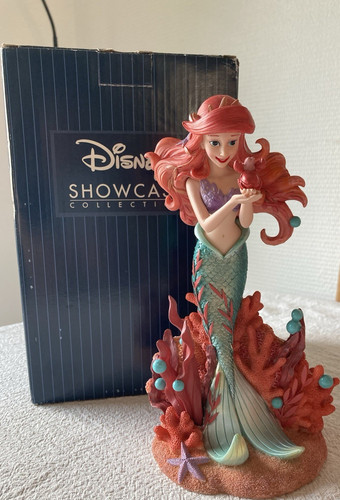 Disney showcase collection - showcase,