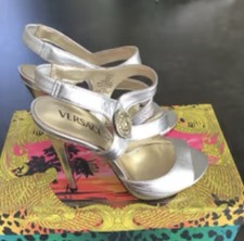 Neue Versace for H & M, High