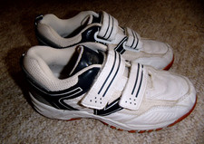 Turnschuhe Gr. 35 mit abriebfester Sohle (Hallenturnschuhe)