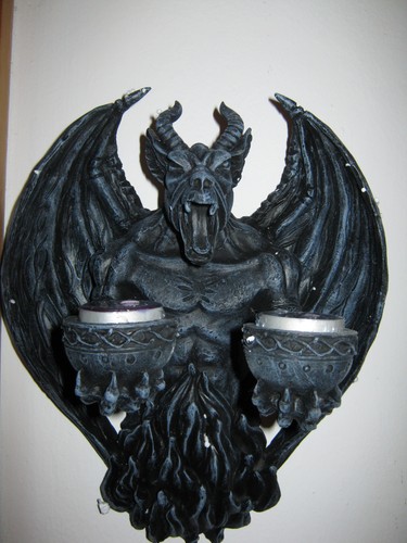 Drache mit teufelshörnern - mit,