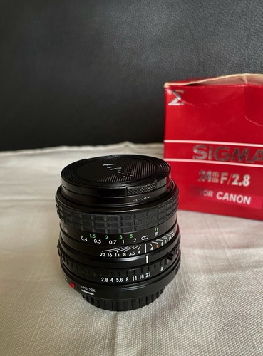 Sigma 8 super wide - mm, f/2.8