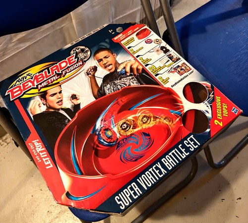 Beyblade metal fusion super - beyblade,