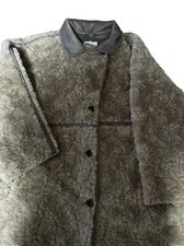 H+M  Flauschiger kurz Mantel