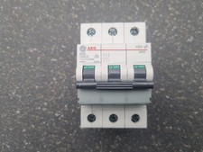 AEG 3poliger Leitungsschutzschalter B 32 A