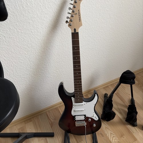 Yamaha pacifica 112v ovs - pacifica,