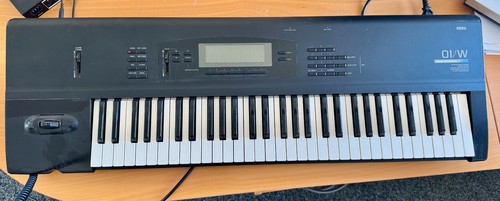 Korg key synthesizer - korg, 01/w