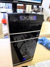 MEDION PC MT14 AMD II X4