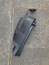 VW Polo 86c 2F Bj. 90-94 Auflage links Kofferraum Halter Hutablage 871867763