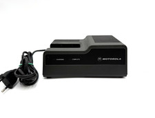 Motorola Ladestation ELN1040B für HT800 Handfunkgeräte Original