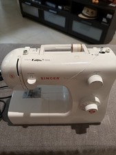 Singer Traditional 2250 Sewing