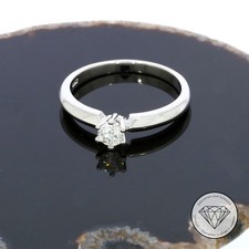 Wert 1.999,- Edler Solitär