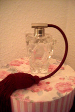 Zerstäuber  Parfümflakon