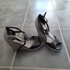 Sandalette Plateau Keilabsatz S.Oliver 36 Schwarz Weiß Sommer-Schuhe