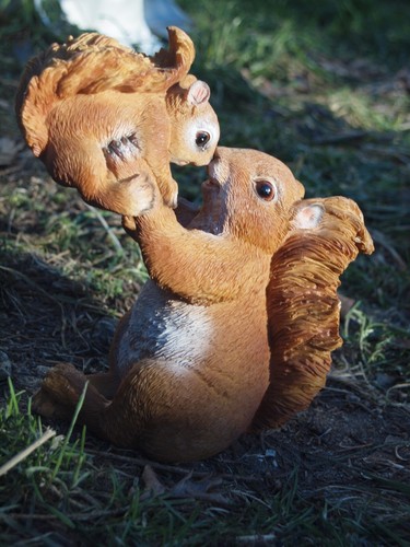 Eichhörnchen deko figur 20cm - deko,