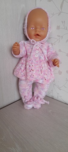 Handgestrickte puppenkleidung - handgestrickte,