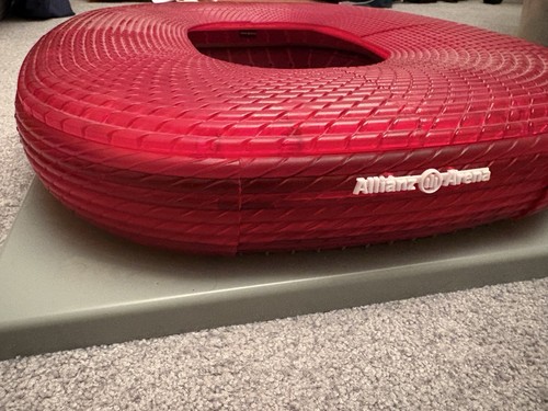 Allianz arena bayern - allianz,