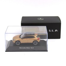Mercedes-Benz Modellauto 1:43 PKW GLA X156 canyonbeige B66960541