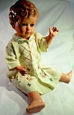 Schildkröt Puppe ca. 64 cm groß aus den 1950ern mit verschiedenen Kleidern