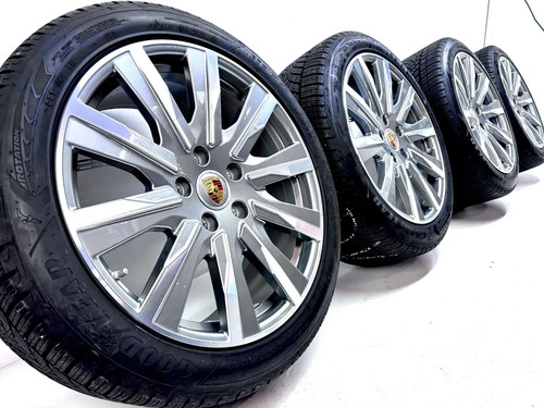 Original porsche taycan turbo - original,