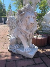 Löwe, Steinfigur, Steinguss